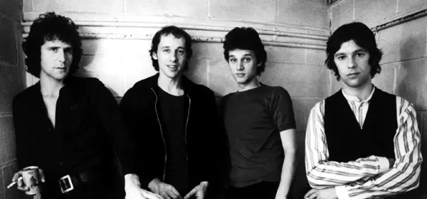 Dire Straits